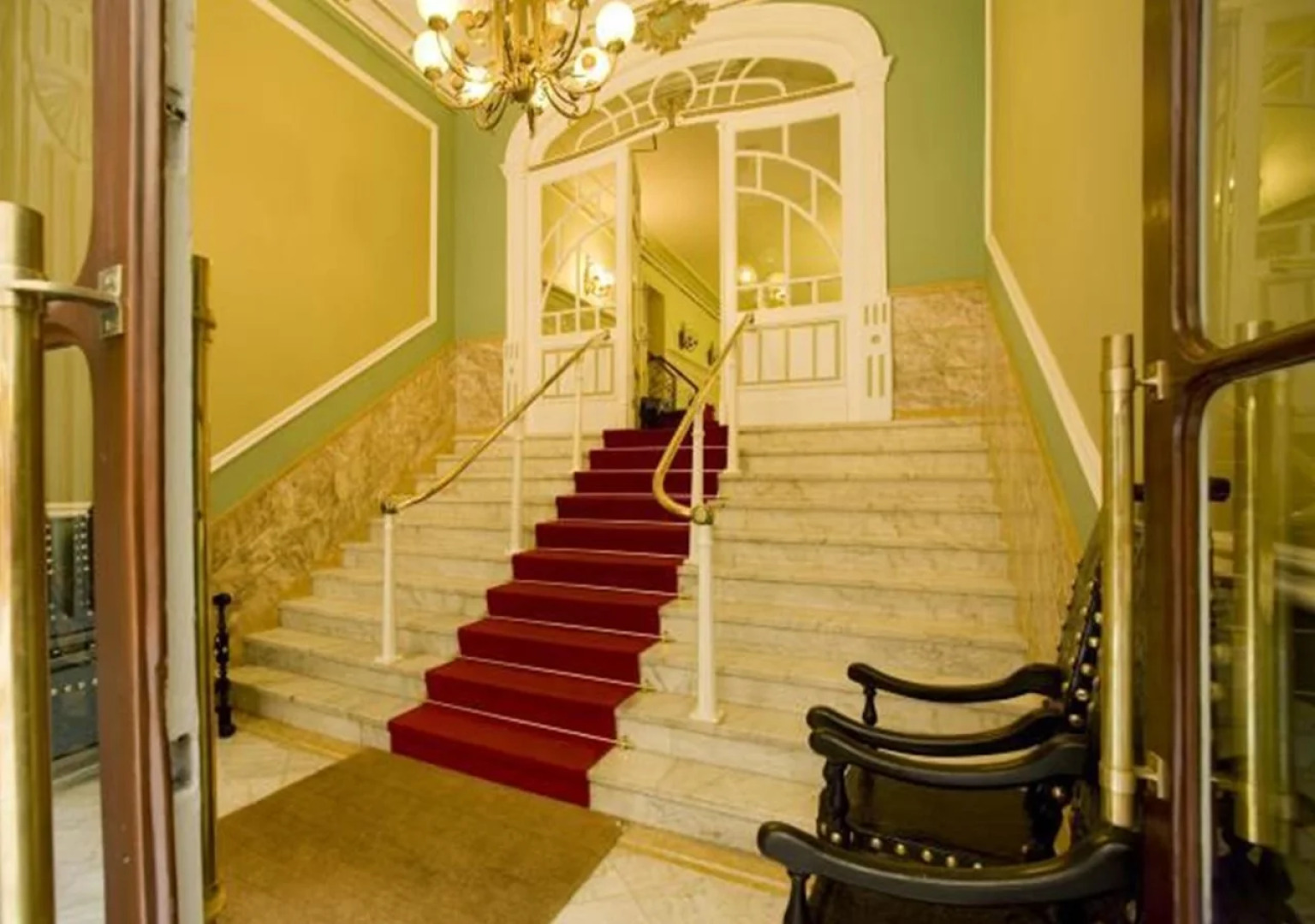 GRANDE HOTEL PARIS by STAY HOTELS