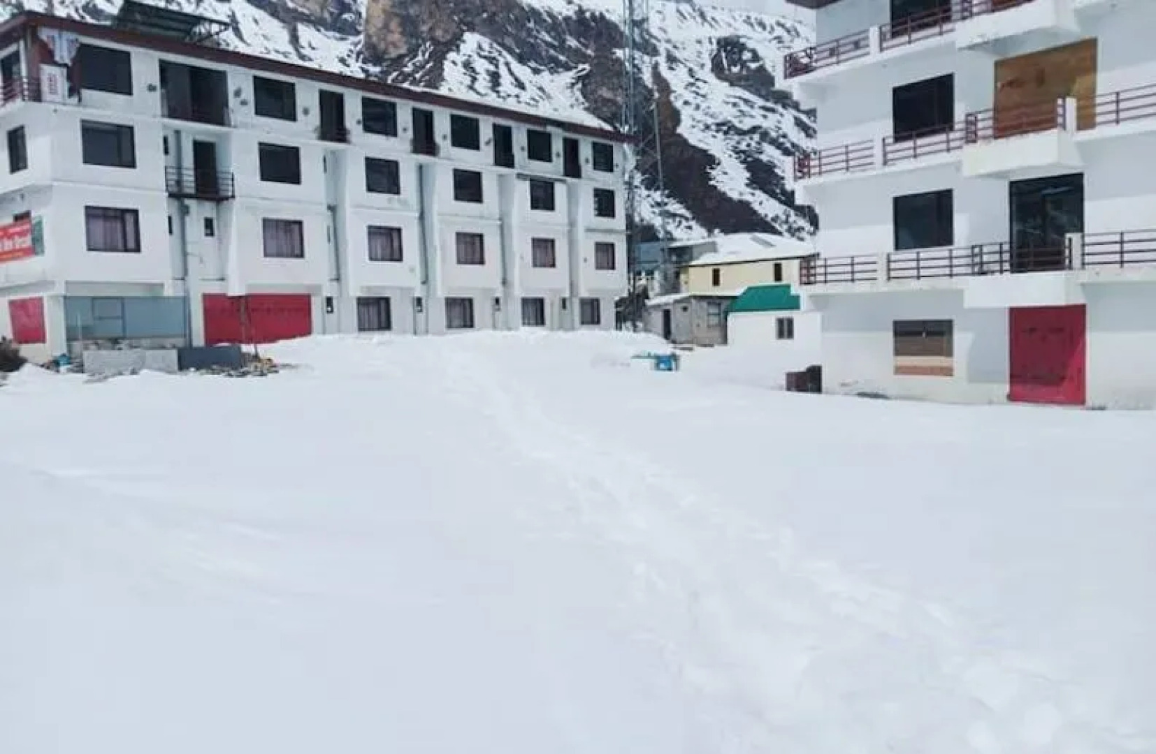 Firsthalt Xpress Nu & Vs Block Badrinath