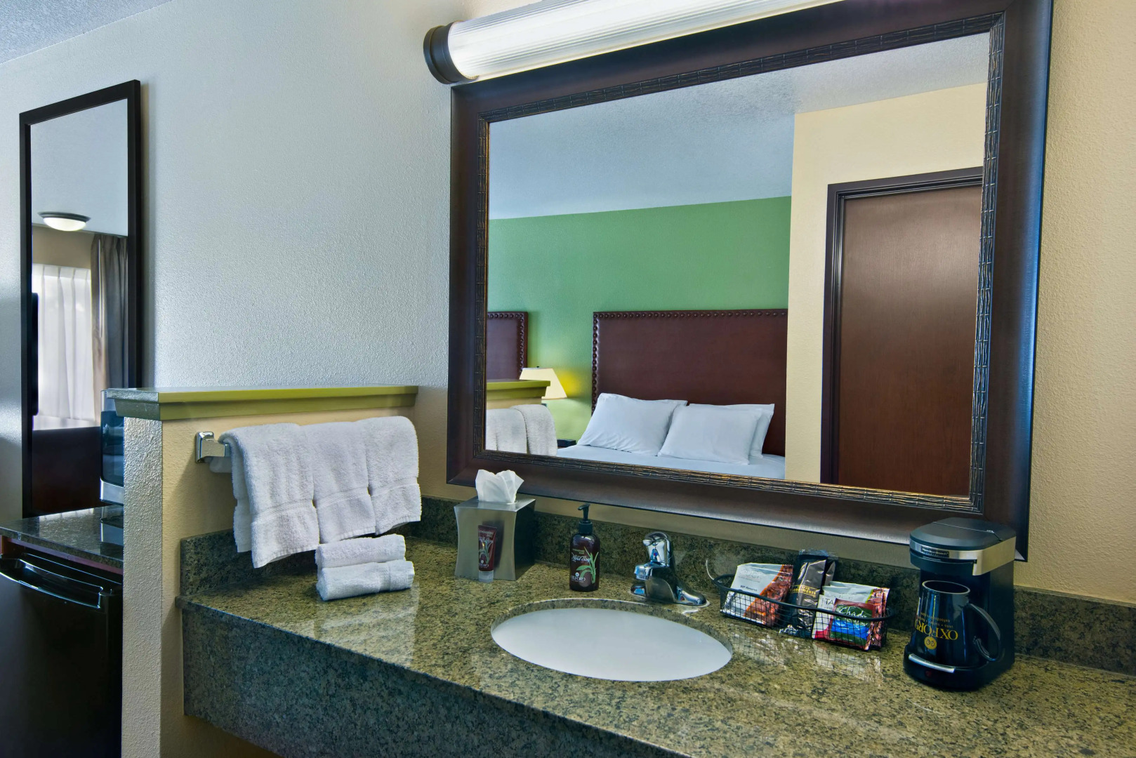 Oxford Suites Hermiston
