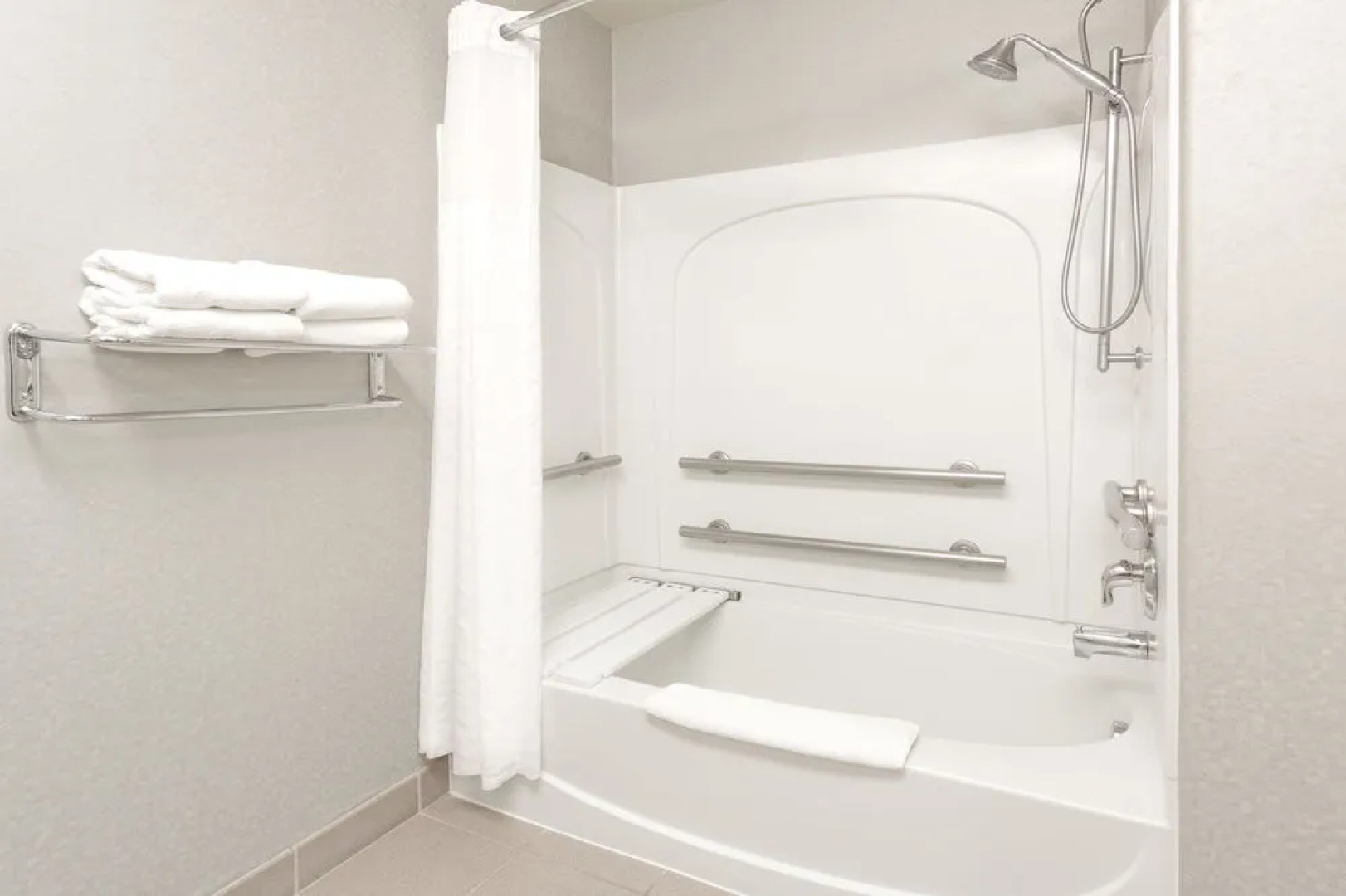 Days Inn & Suites Parachute