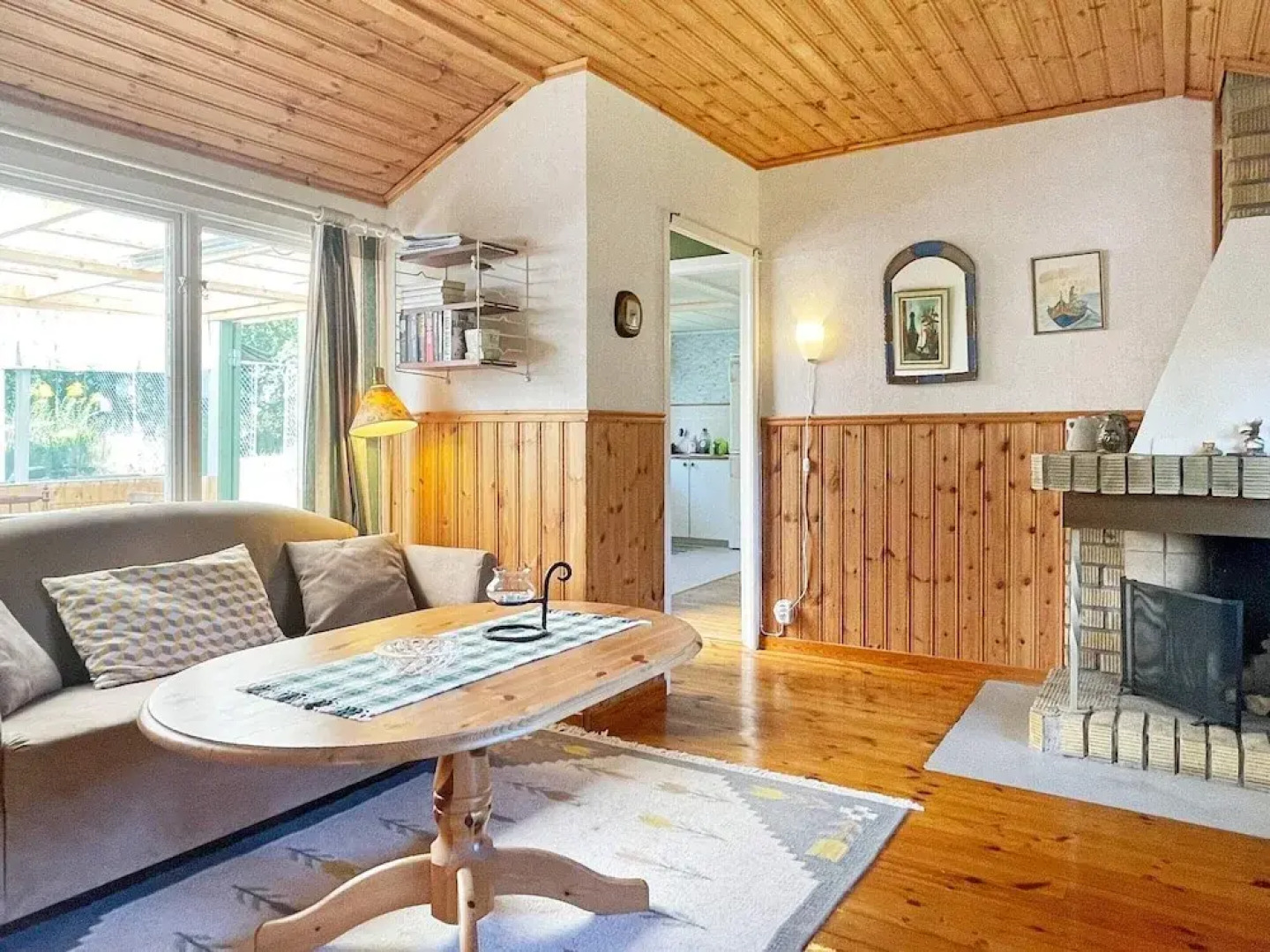 Charming Cottage Near Sea and Trails