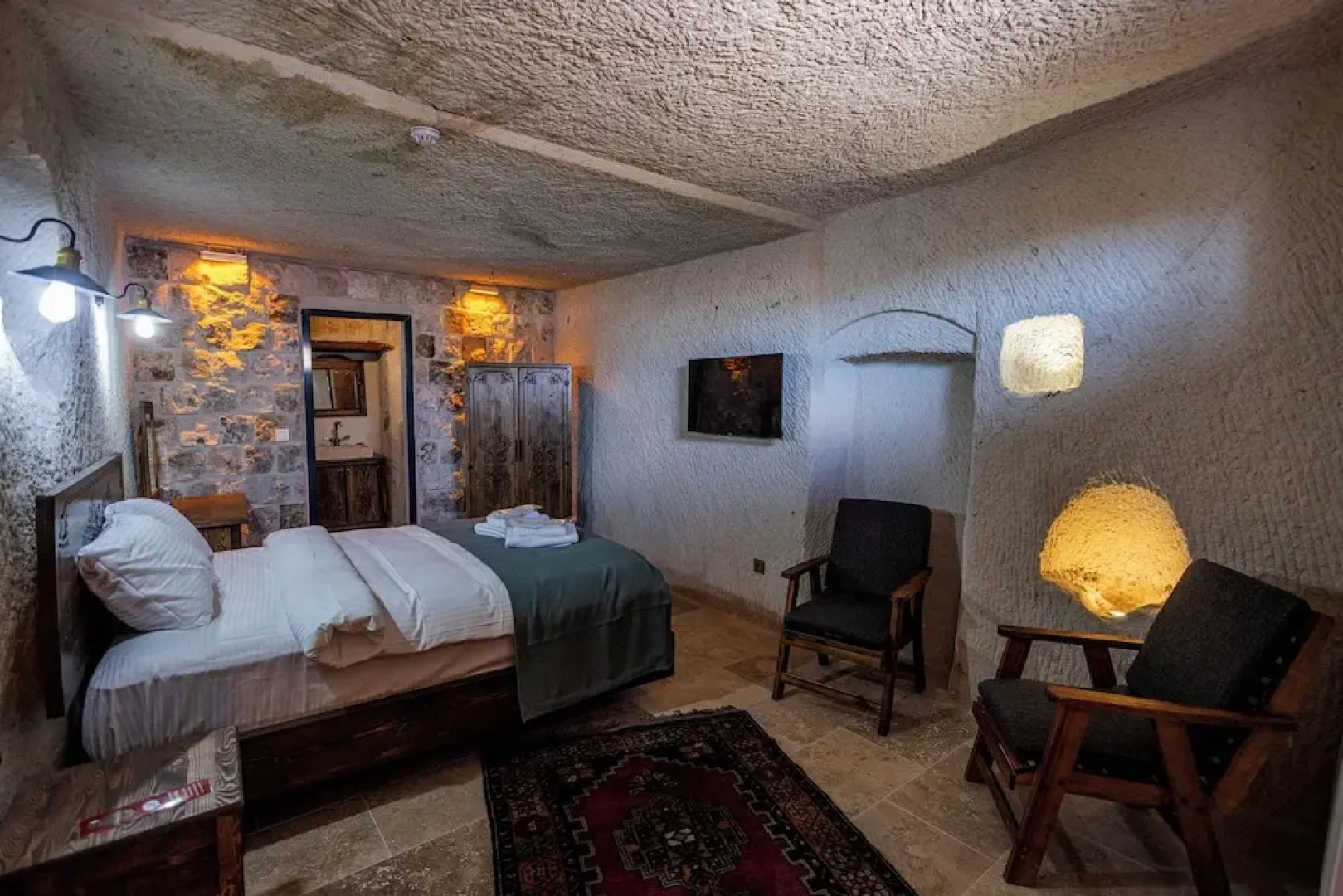 Kayaharman Cave Suites