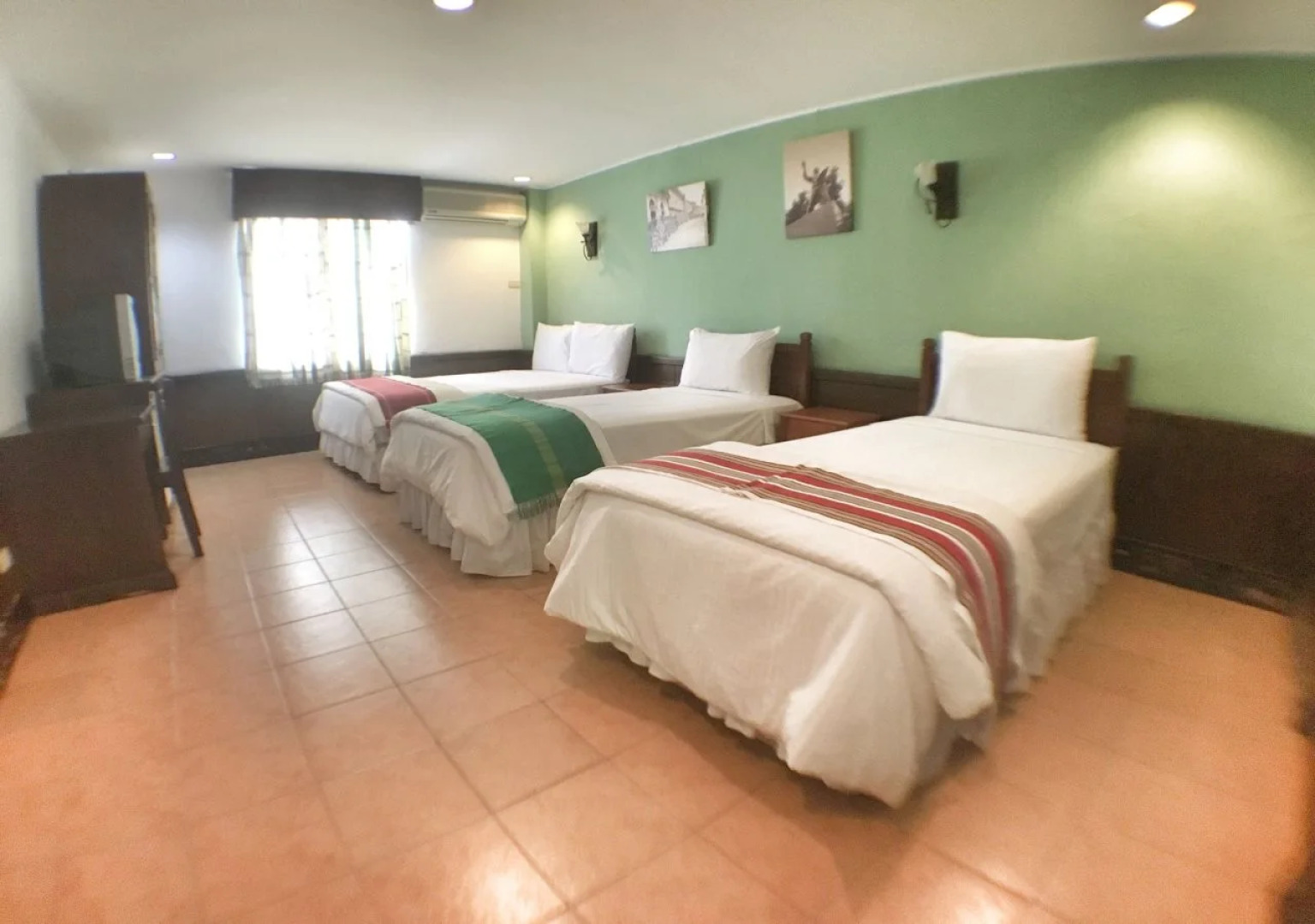Casa Dona Emilia Bed and Breakfast