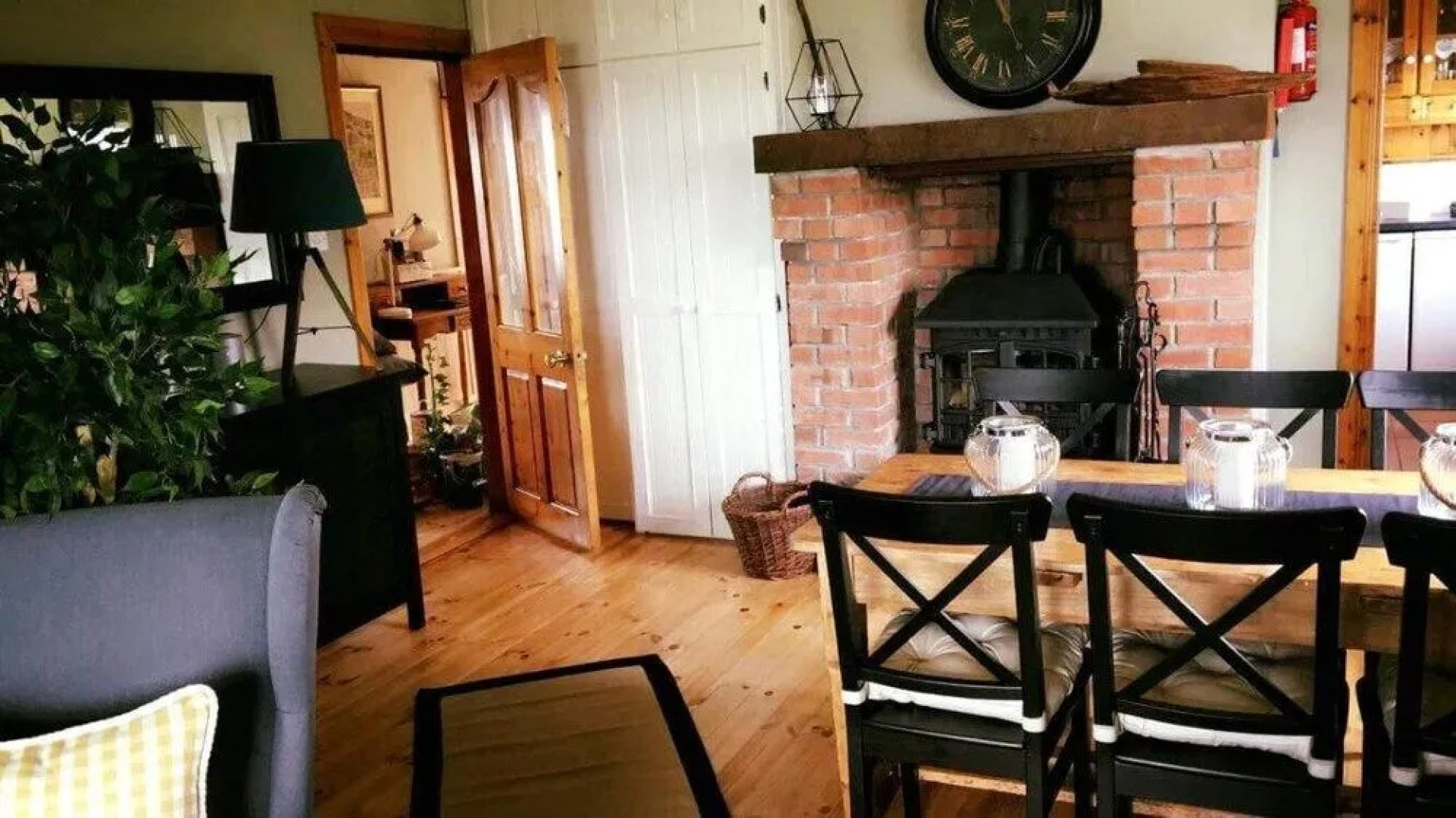 Shores Country House Bed & Breakfast