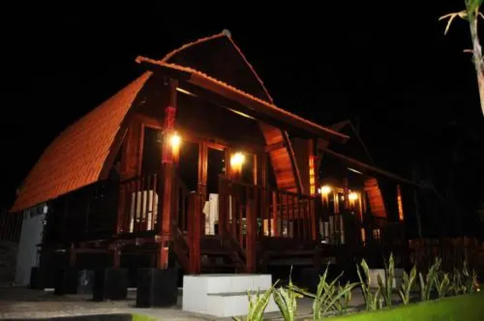 The Granyam Luxury Bungalow