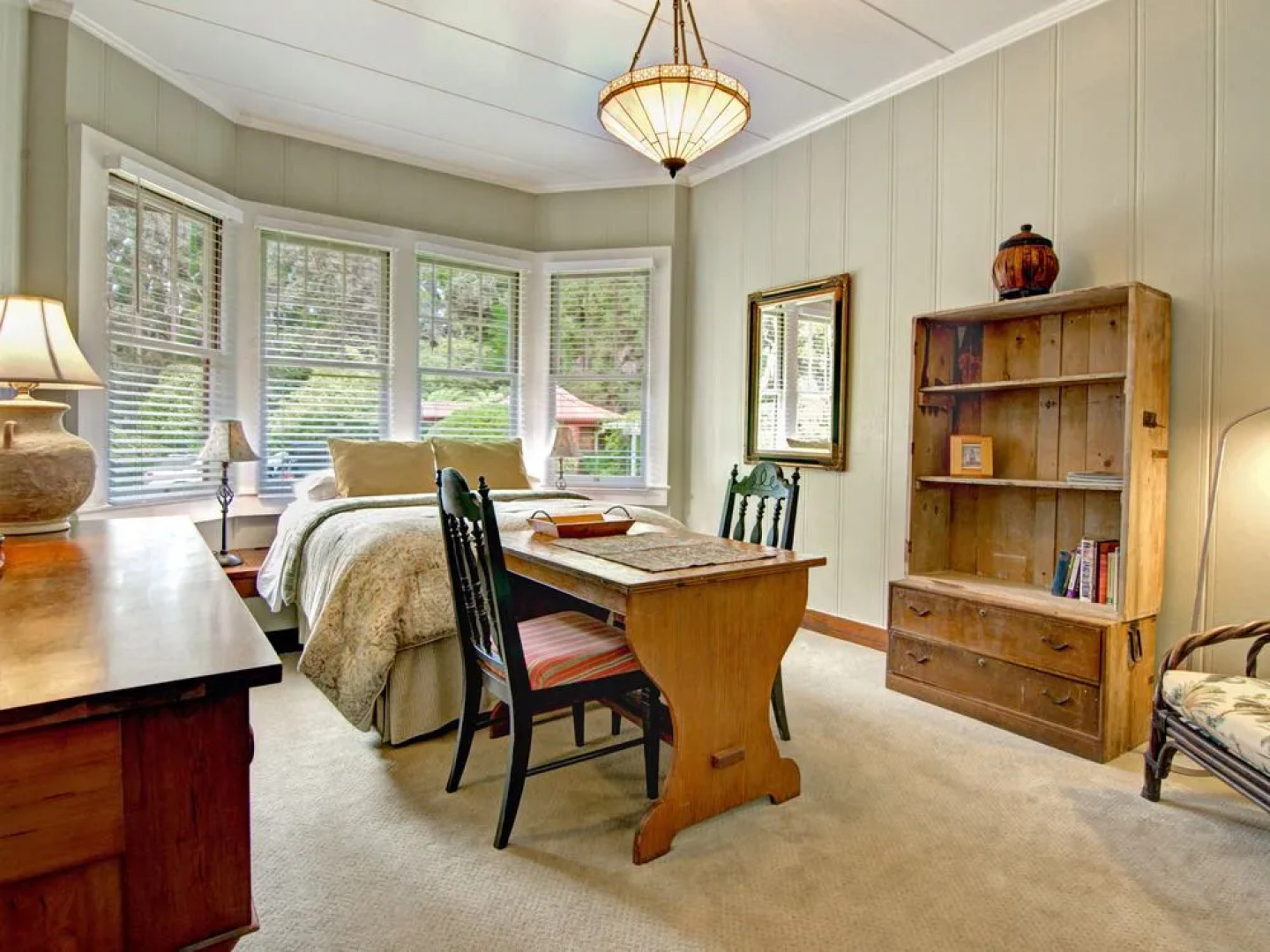 Volcano Village Estates