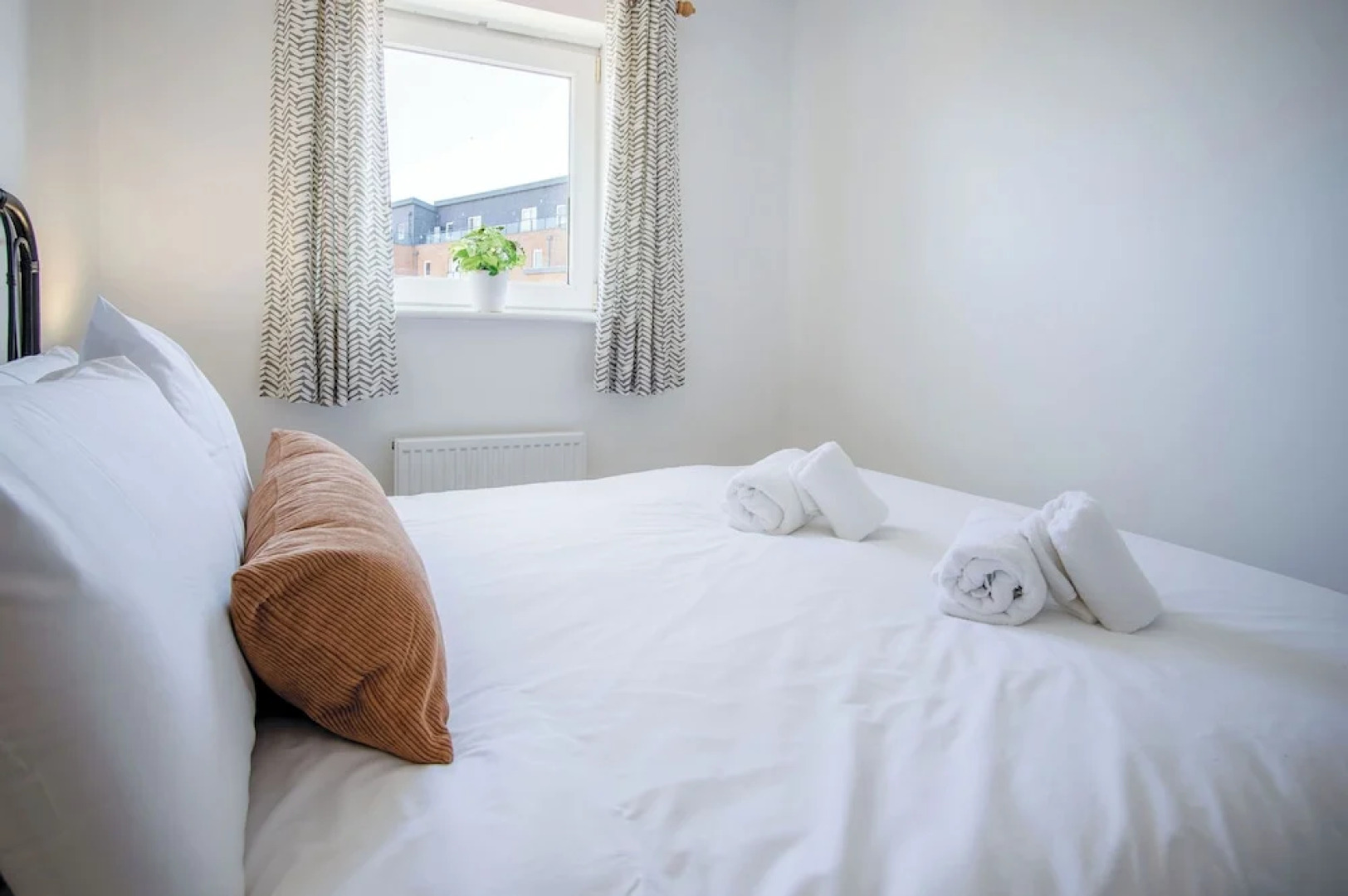 Swn Y Mor - 4 Bedroom - Llanelli