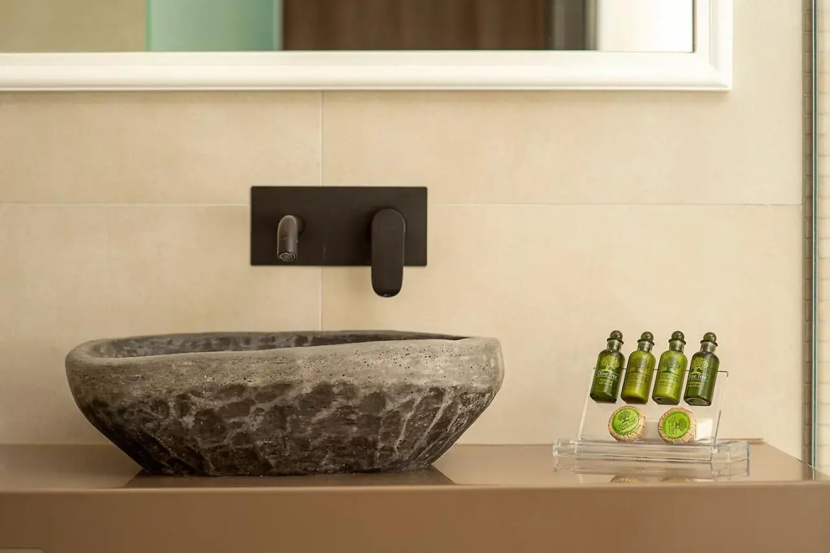 ONEIRO Boutique Hotel