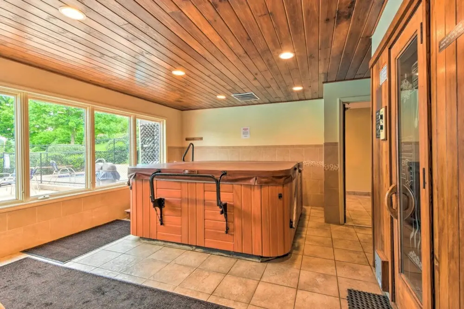 Charming Condo on Sky Valley Golf Course!