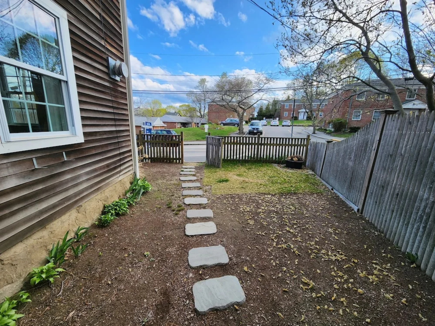 Marblehead Oasis 3 Bedroom Townhouse by RedAwning