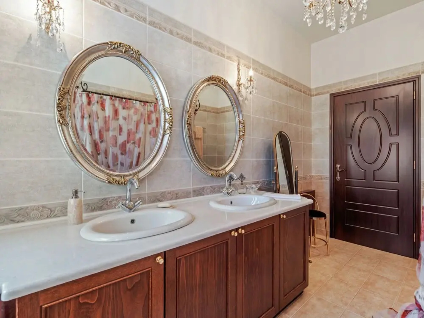 Lavish Villa in Archaia Korinthos With Swimming Pool