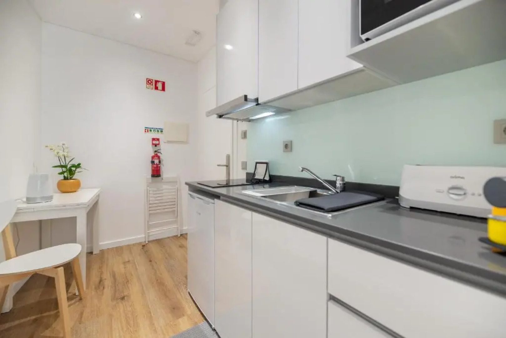 9 Quartos Alojamento