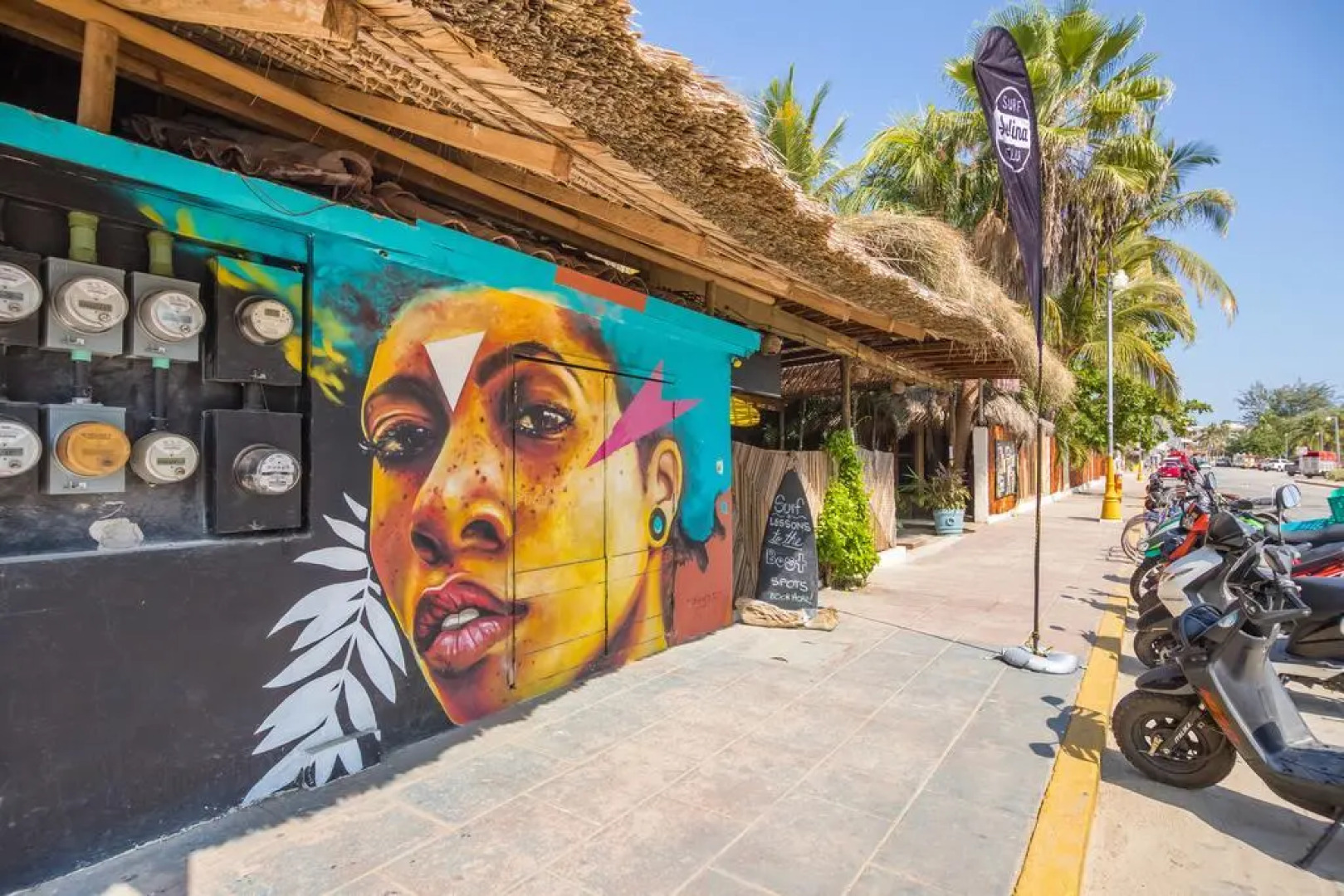 Nílu Puerto Escondido by Selina