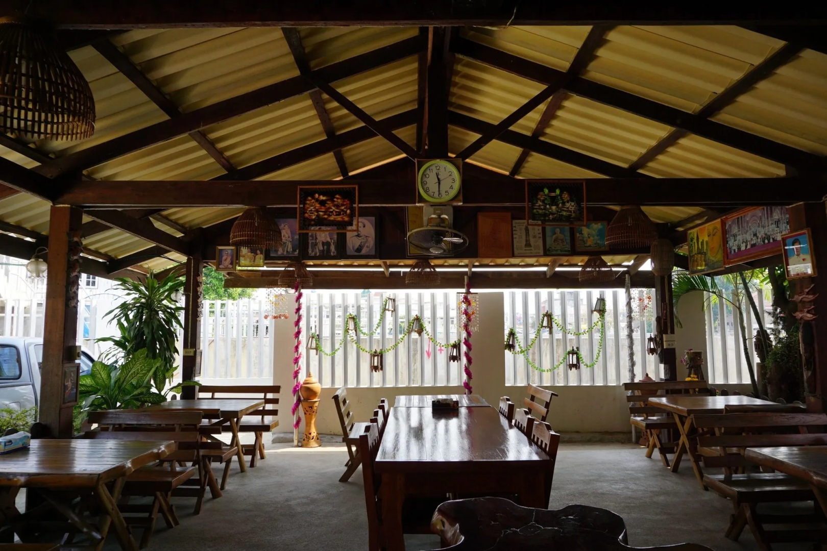 J&J Guesthouse