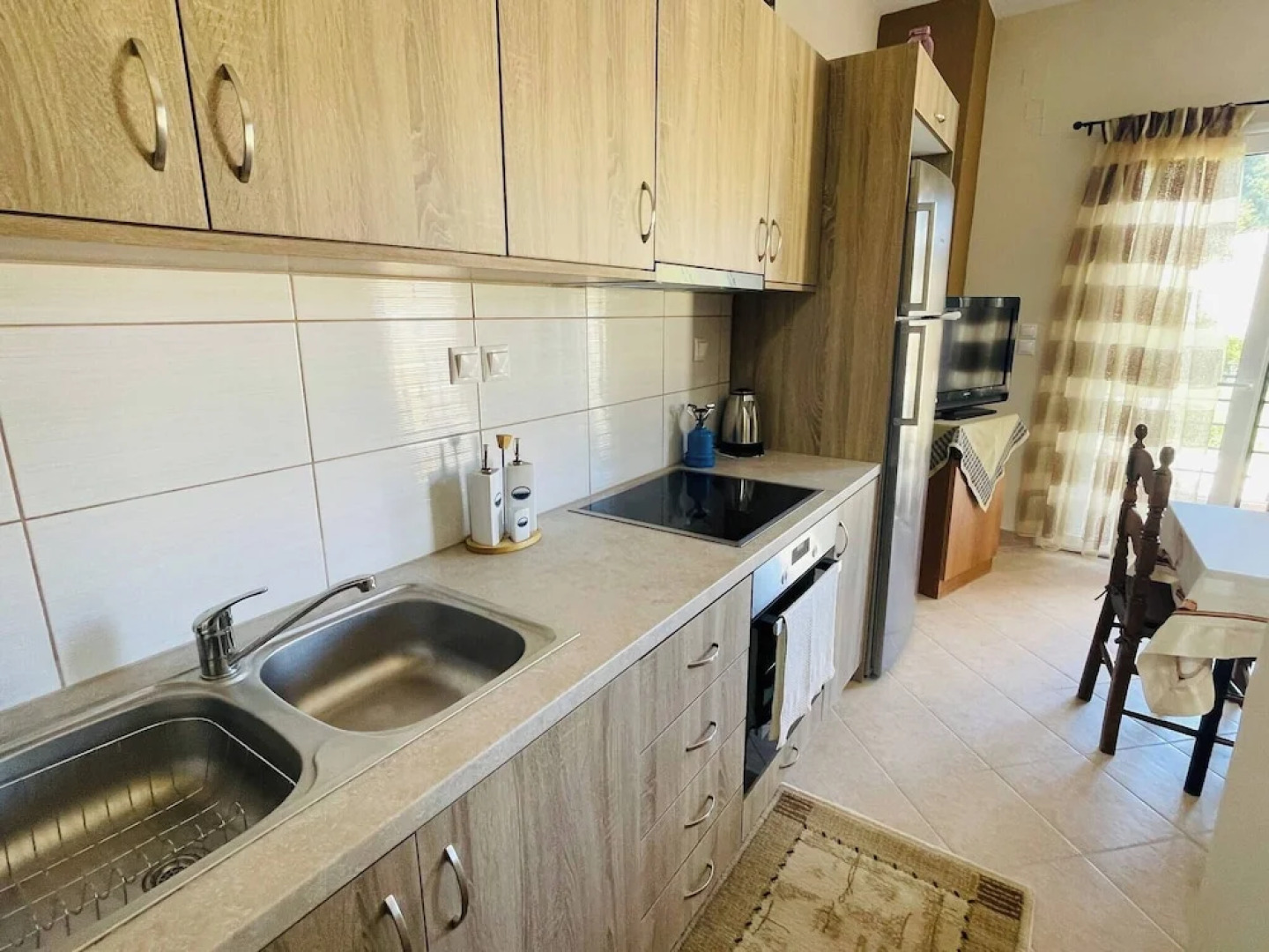 La Casa - Cozy House, 5min Drive To Beach