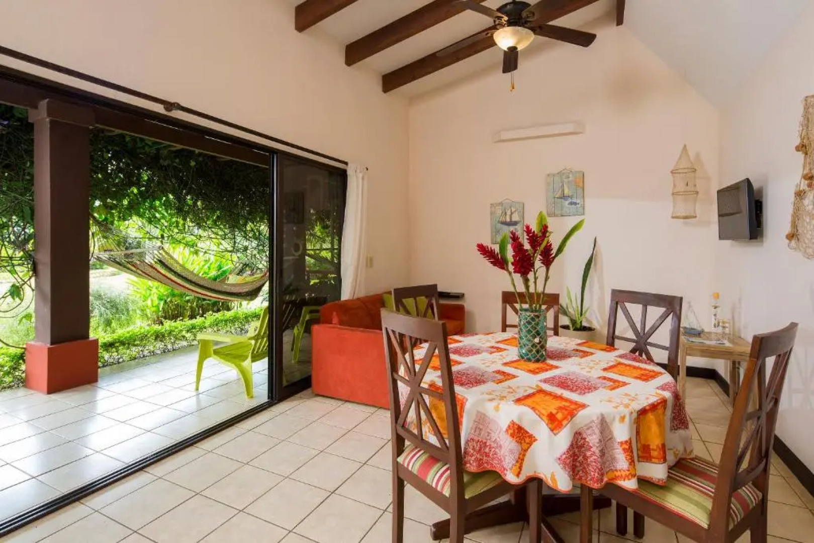 Playa Potrero Apartments