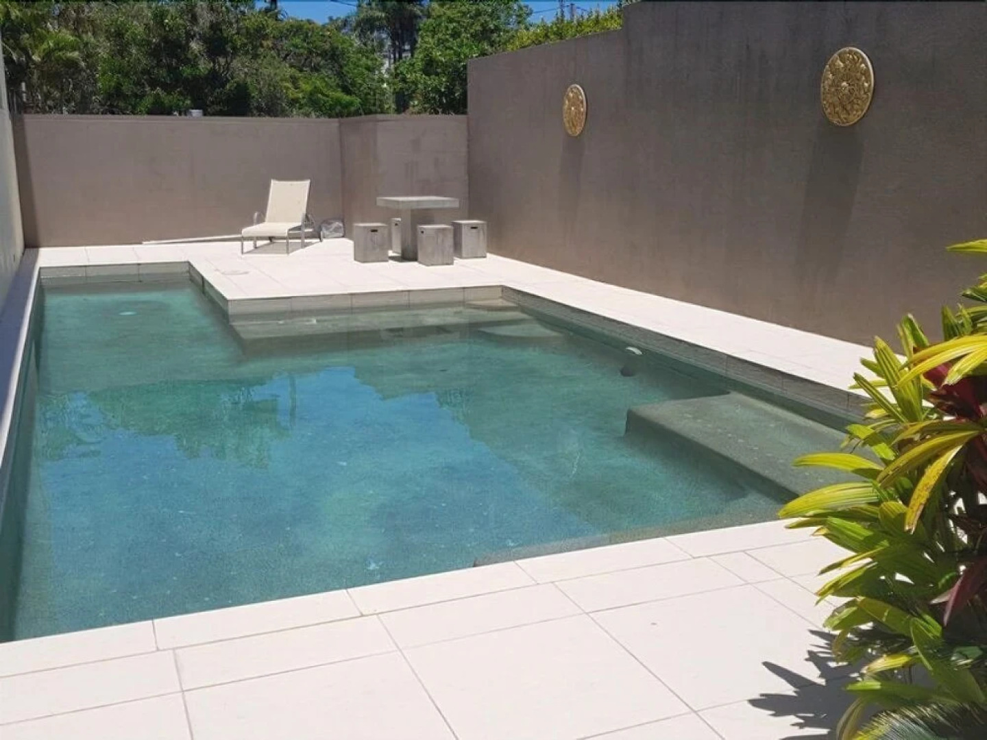 Luxury Townhouse 250m to the Beach