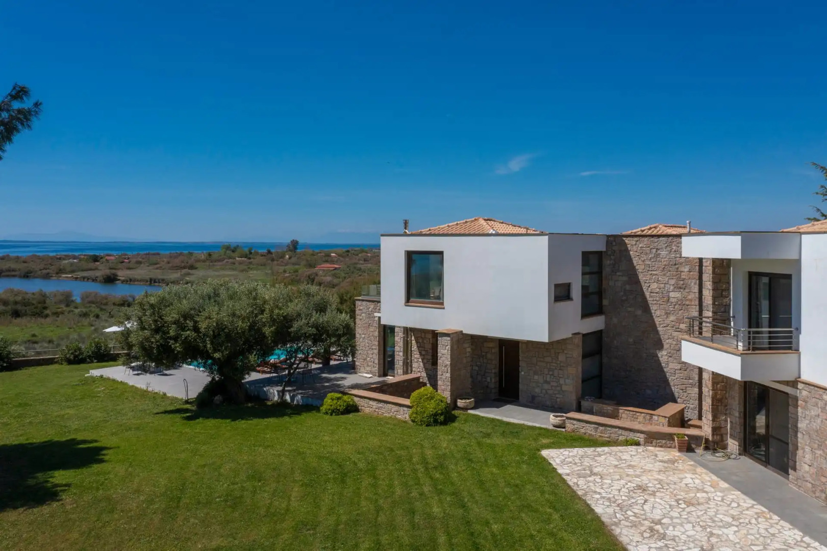 Sea La Vie Retreat Villas