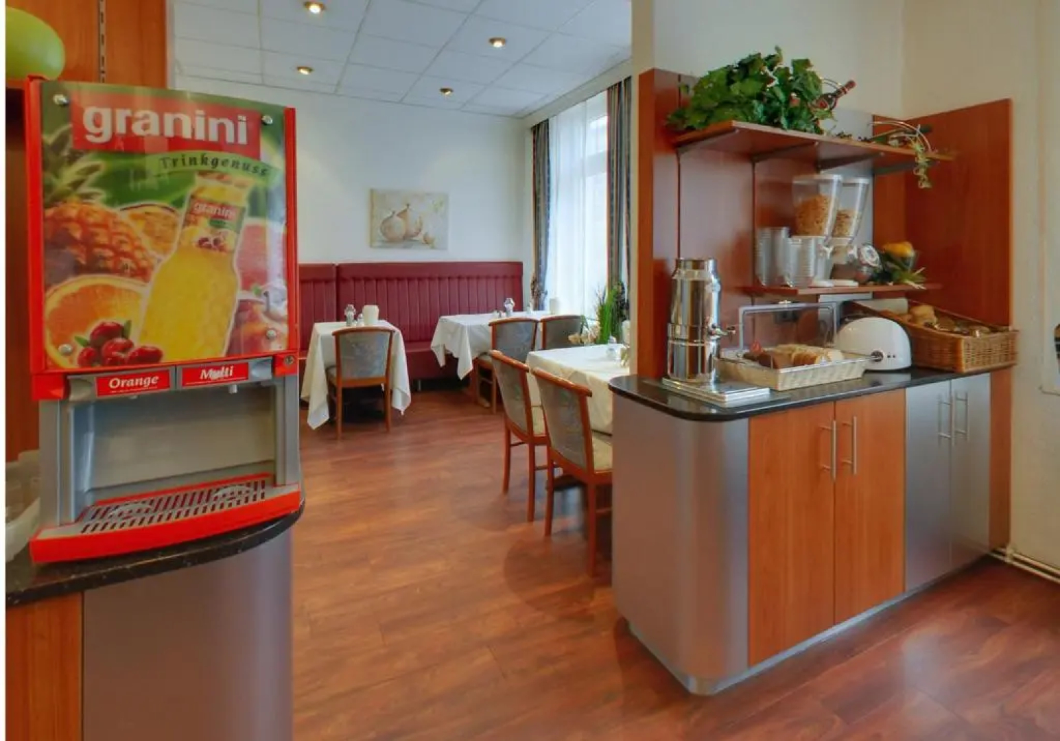 Hotel Lumen am Hauptbahnhof