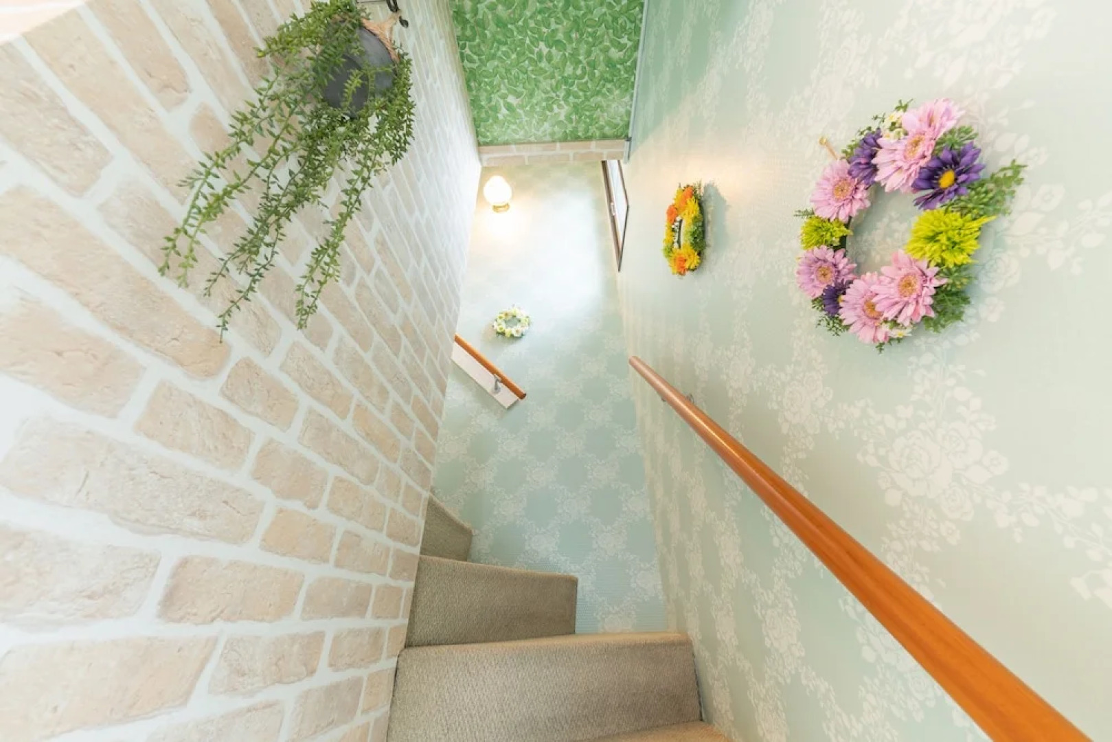 Martians Hotel Hayakawa