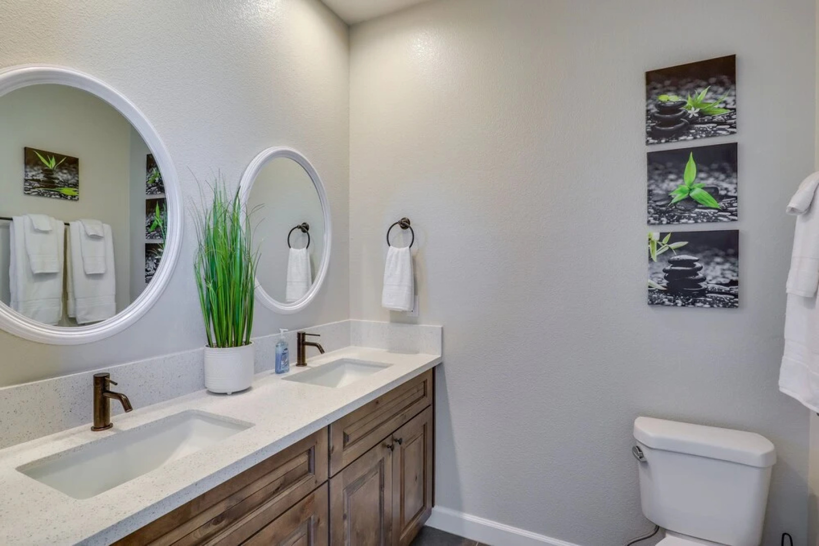 Modern Fort Mohave Home w/ Patio & Grill!