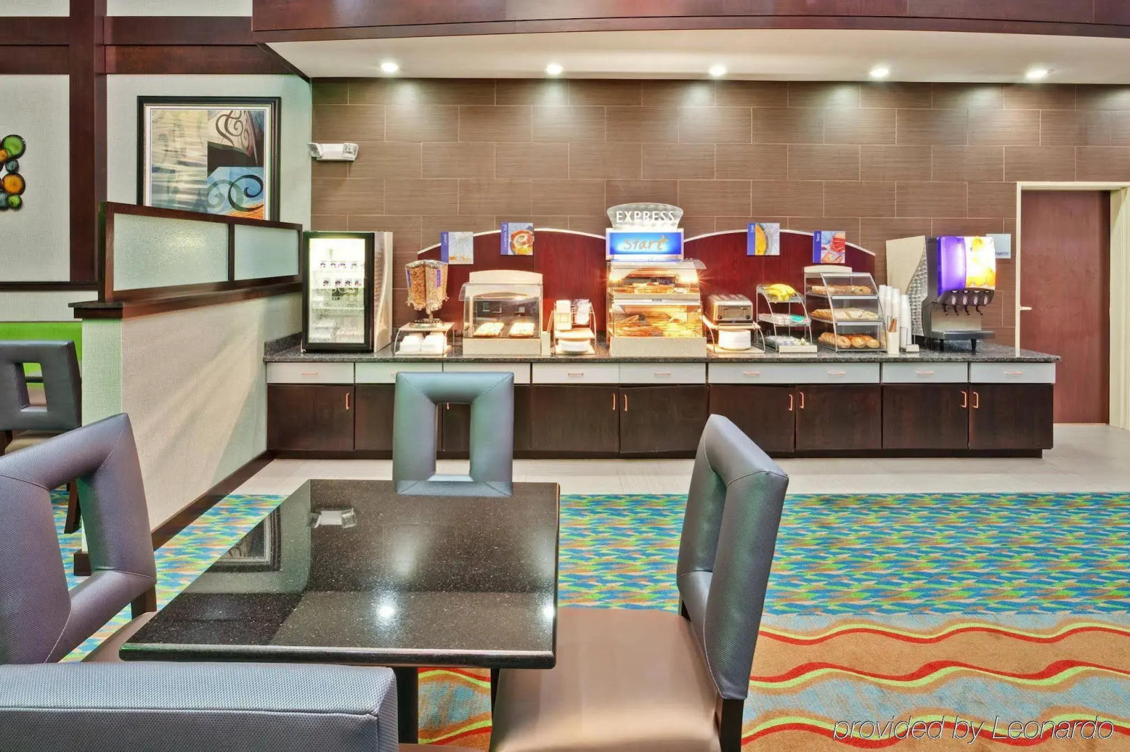 Holiday Inn Express Hotel & Suites New Philadelphia by IHG