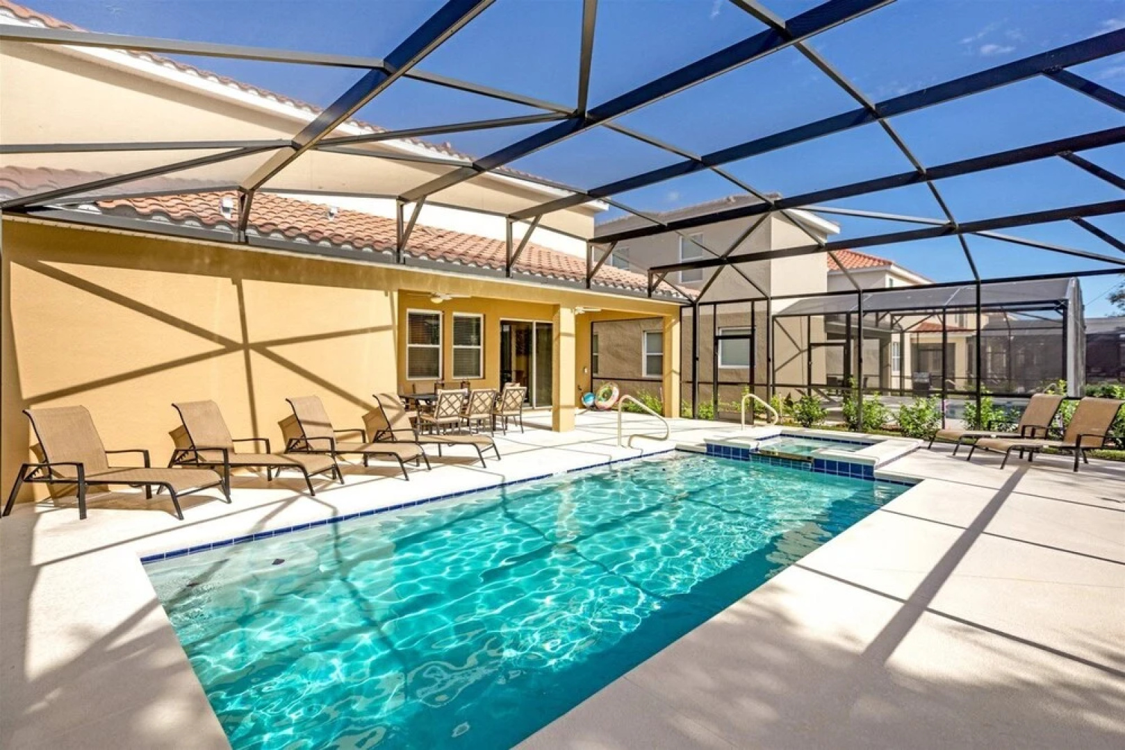 Fabulous Newly Built, 5 bed Villa With Private Pool and Modern Decor - 498