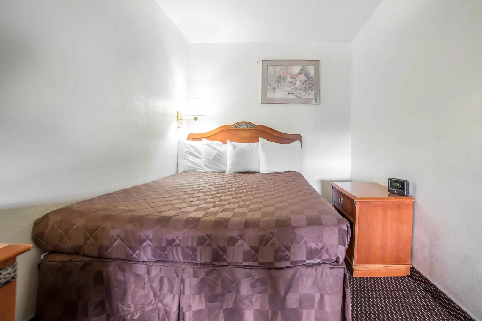 Rodeway Inn & Suites