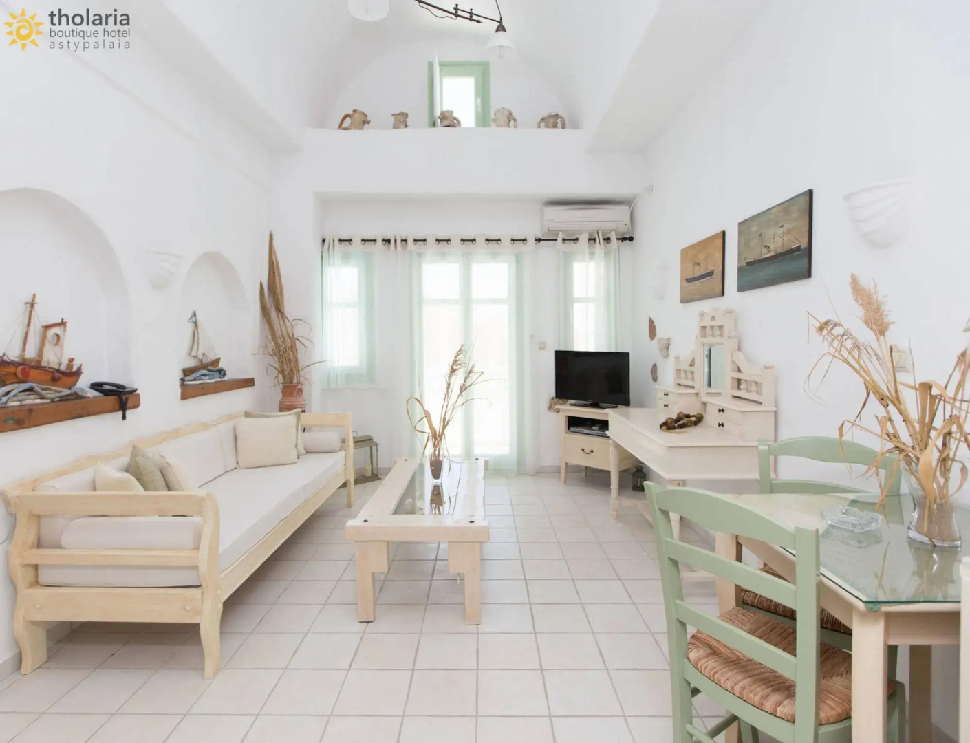 Tholaria Boutique Hotel