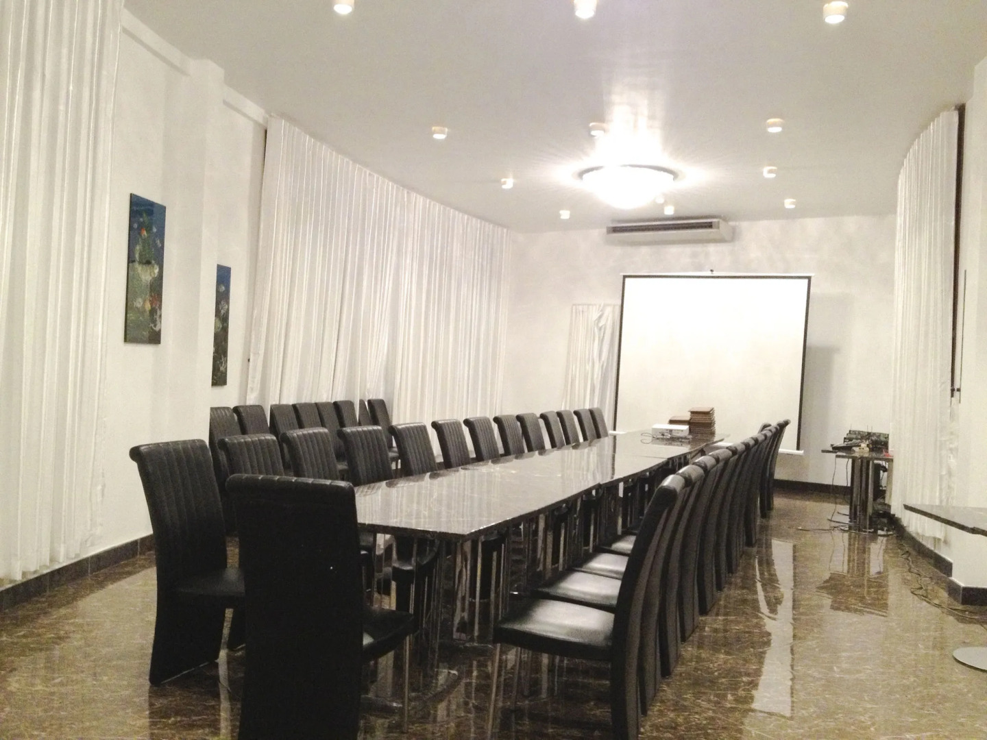 Carmelina Beach Resort