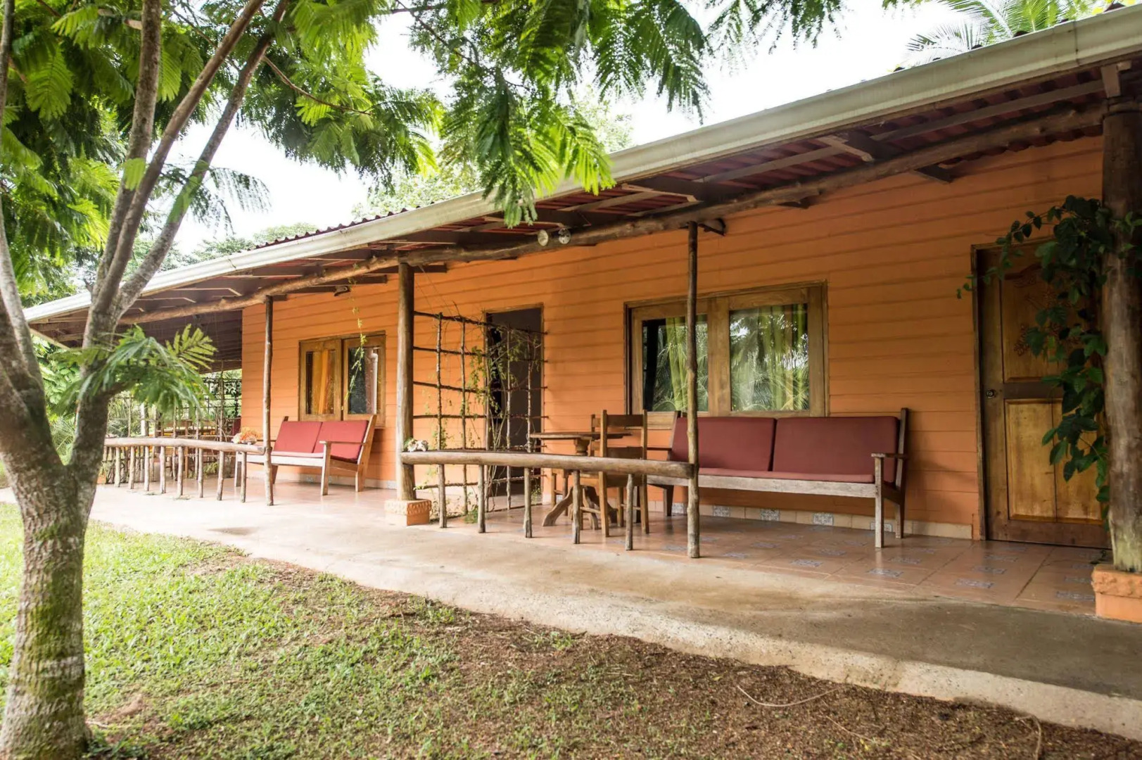 Popa Paradise Beach Resort