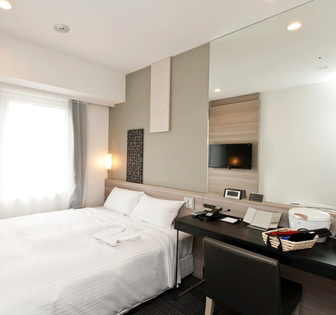 Отель Sotetsu Fresa Inn Shimbashi Hibiyaguchi