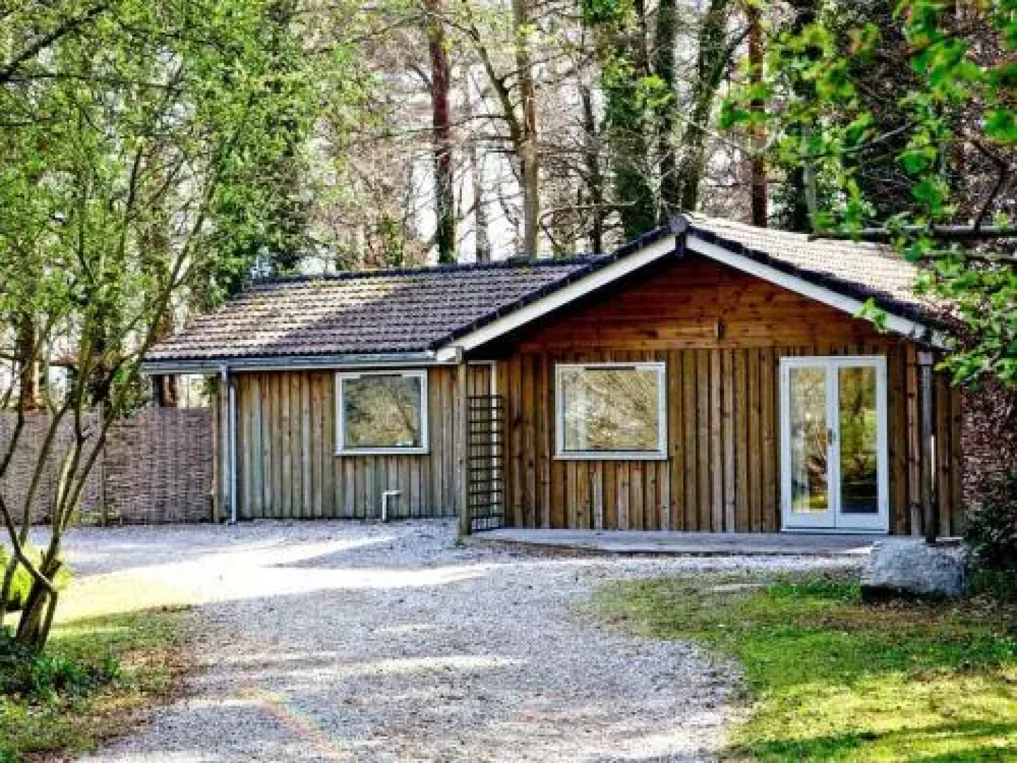 Hunters Lodge - 2 Indio Lake