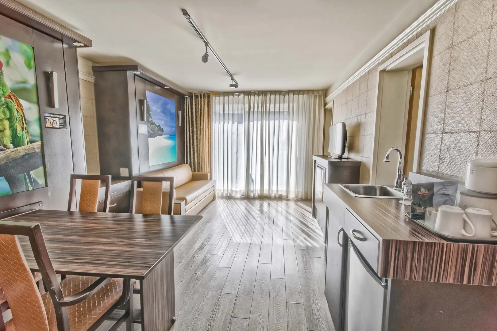 L'Hôtel Québec par JARO