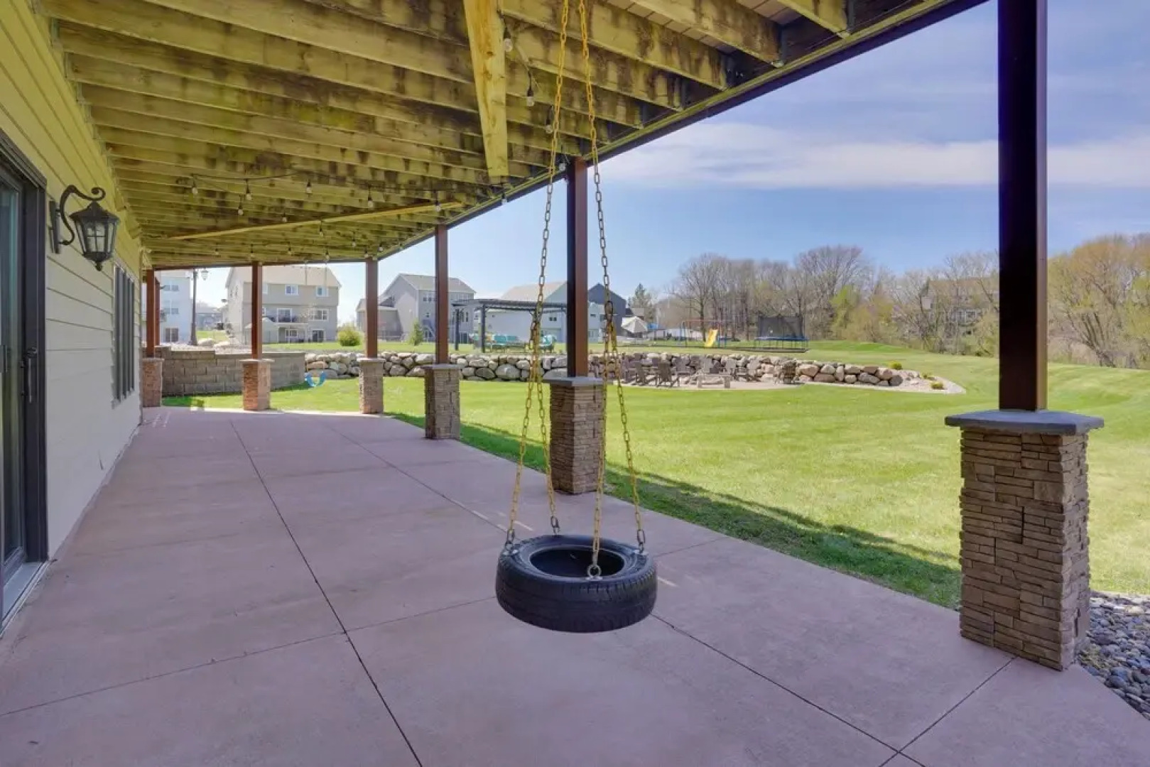 Expansive Retreat on 5 Acres in Shakopee!