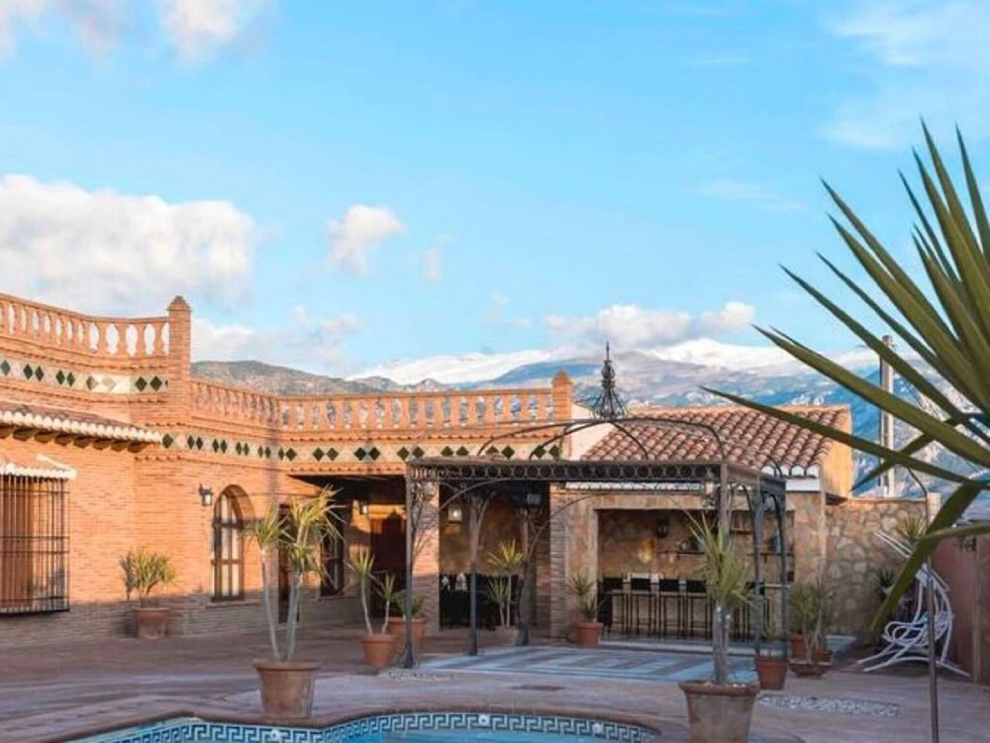 Serene Holiday Home in Padul With Swimming Pool