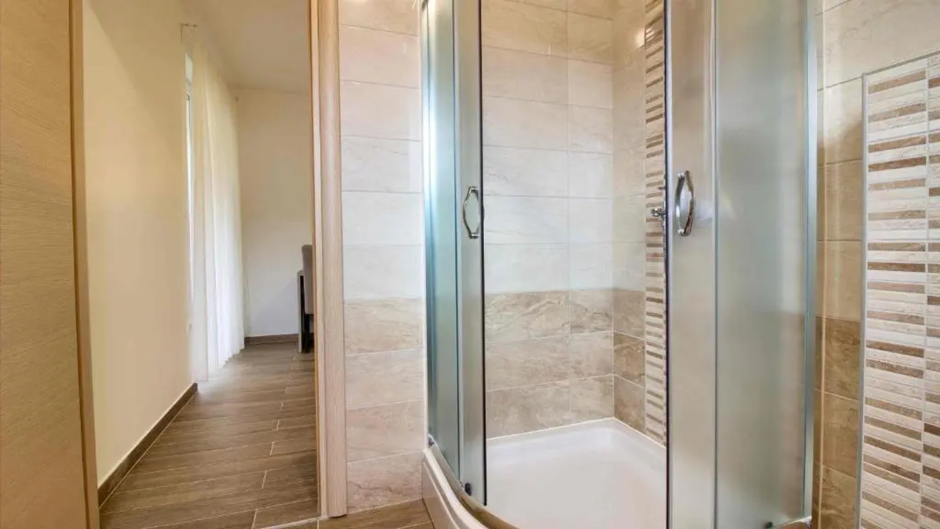 Luxury Vila compelx Aurora-Mar with 2 pools and 8 bedrooms, 200m from the beach