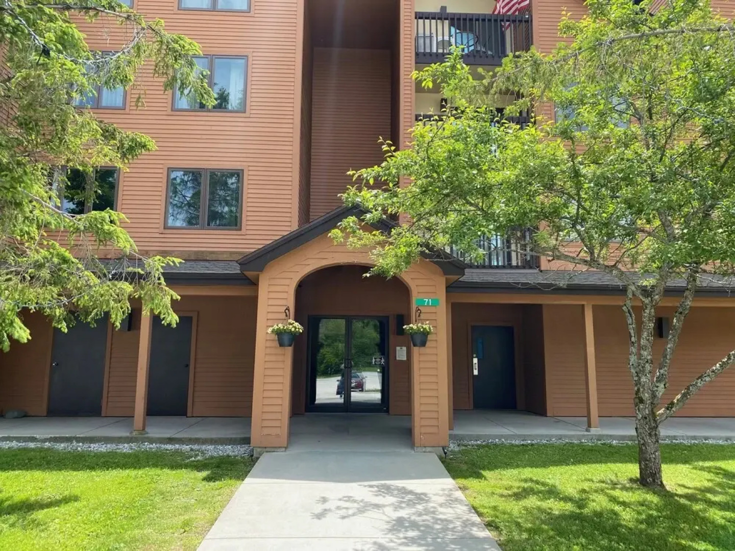 Pico Village Resort