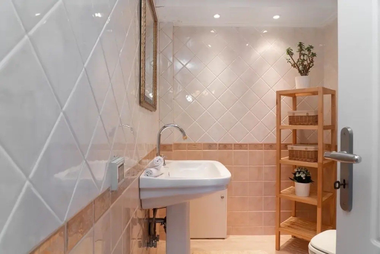 Villa Irene With Pool