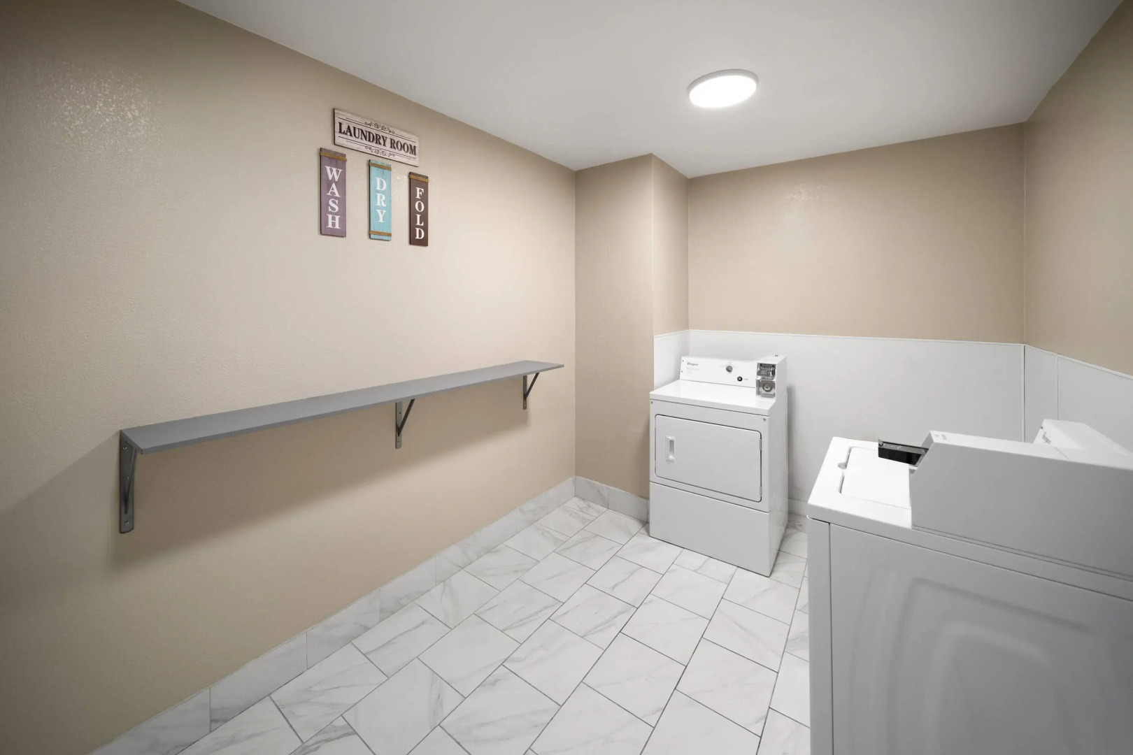 La Quinta Inn & Suites by Wyndham Houston Stafford Sugarland