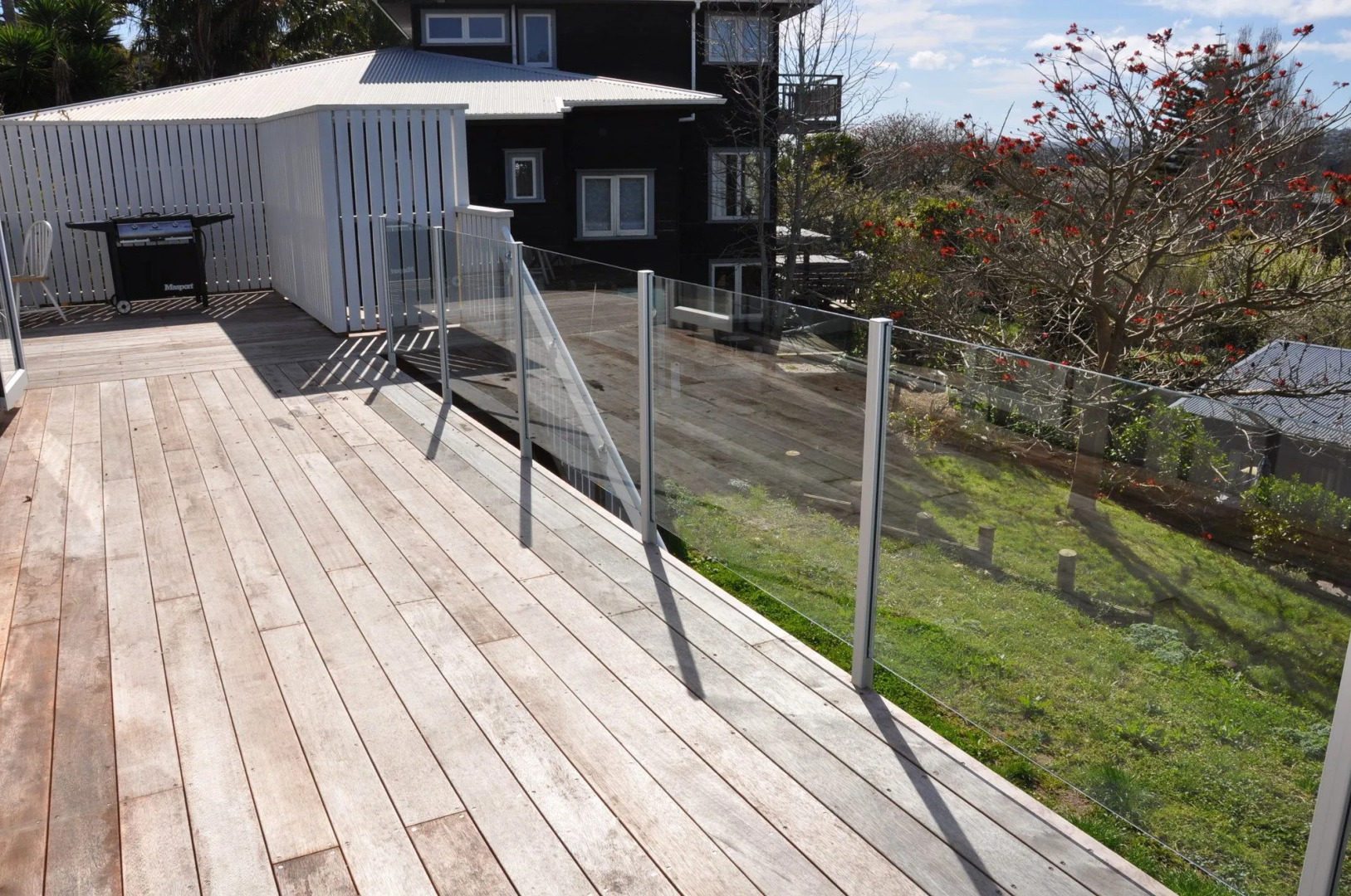 Tiri Cottage - Seaviews in Oneroa