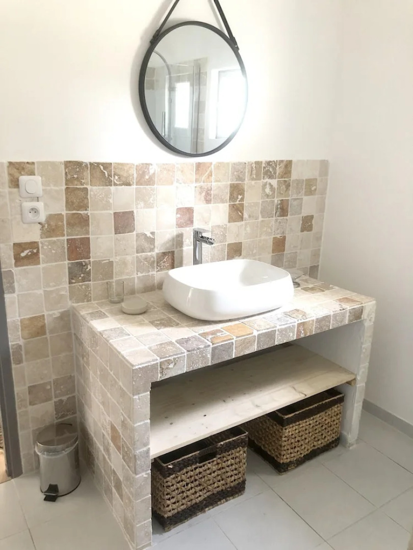 House With one Bedroom in Saint-gilles, With Shared Pool, Furnished Garden and Wifi