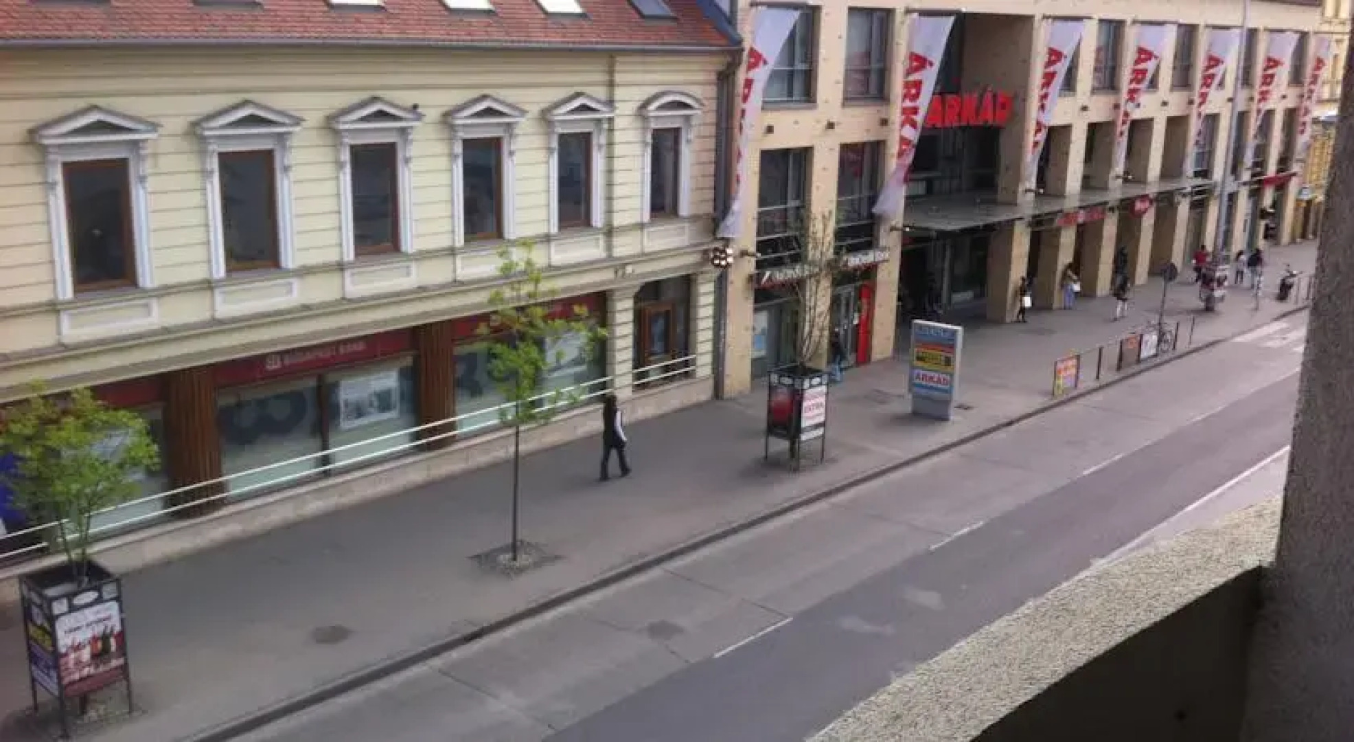 Absolute Center Pécs