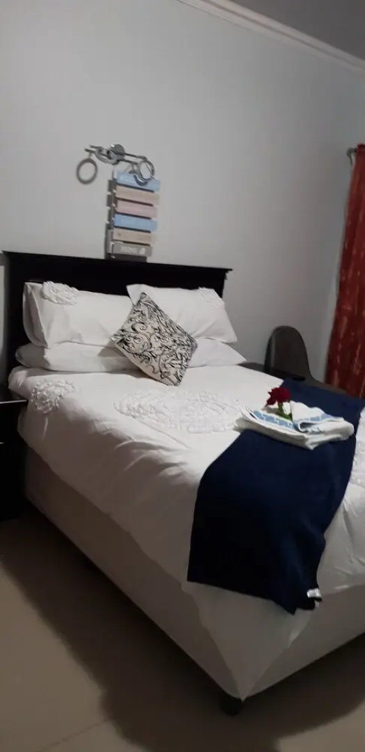 Rose and Thorn Guesthouse - Adults Only