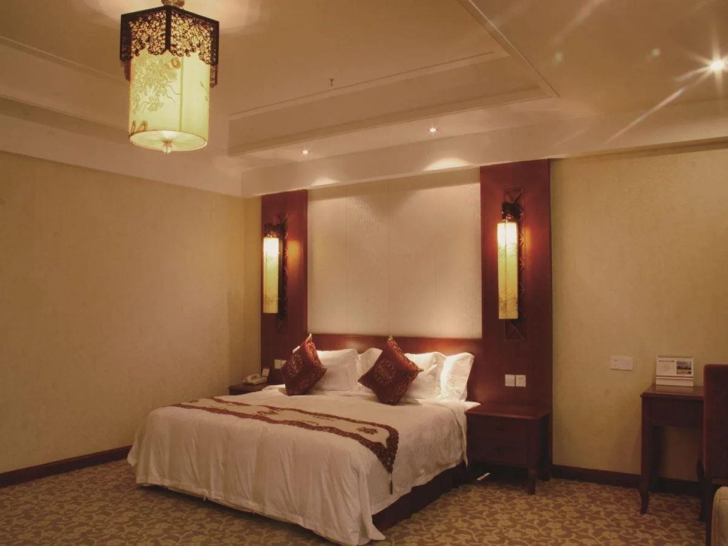 Hefei No.8 Hotel Beside The Seine, Luzhou