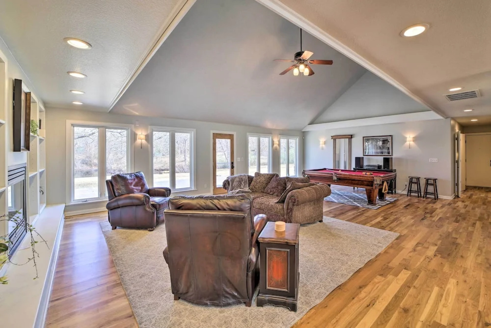 Grand Tulsa Getaway With Private Pond, Dock & Deck