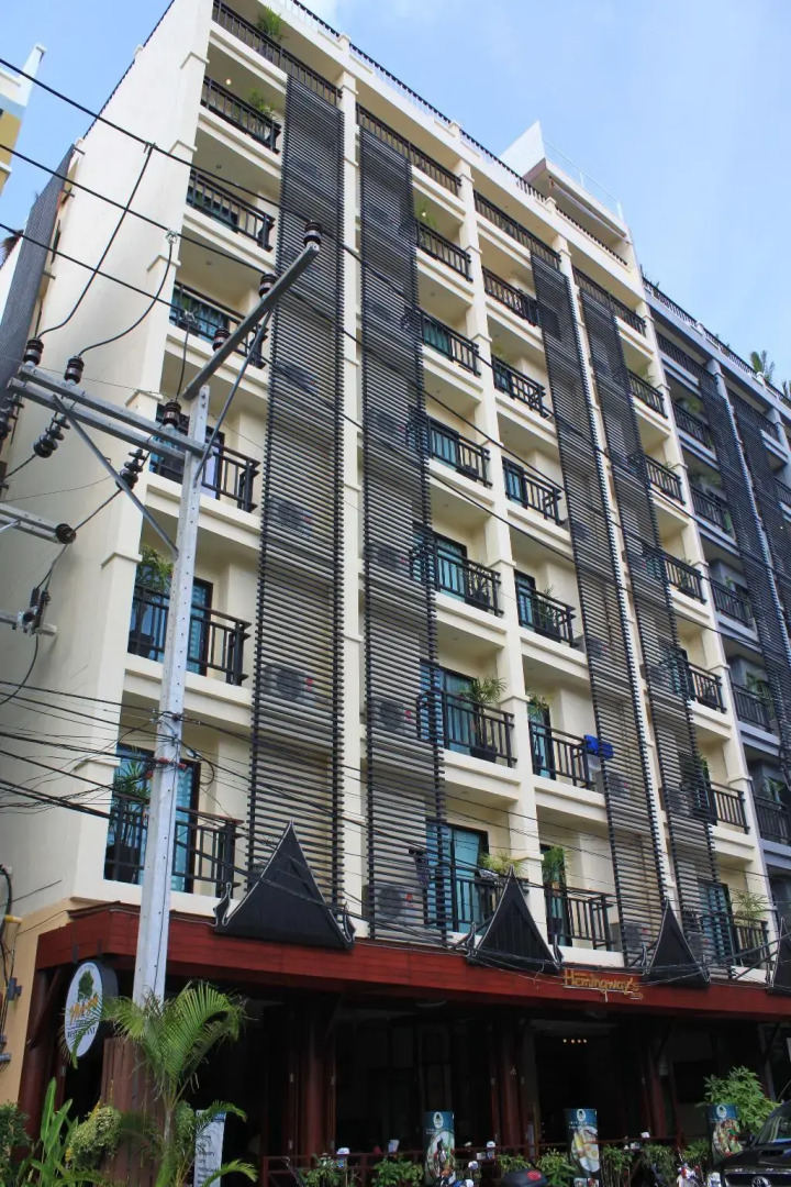 Patong Hemingway's Hotel