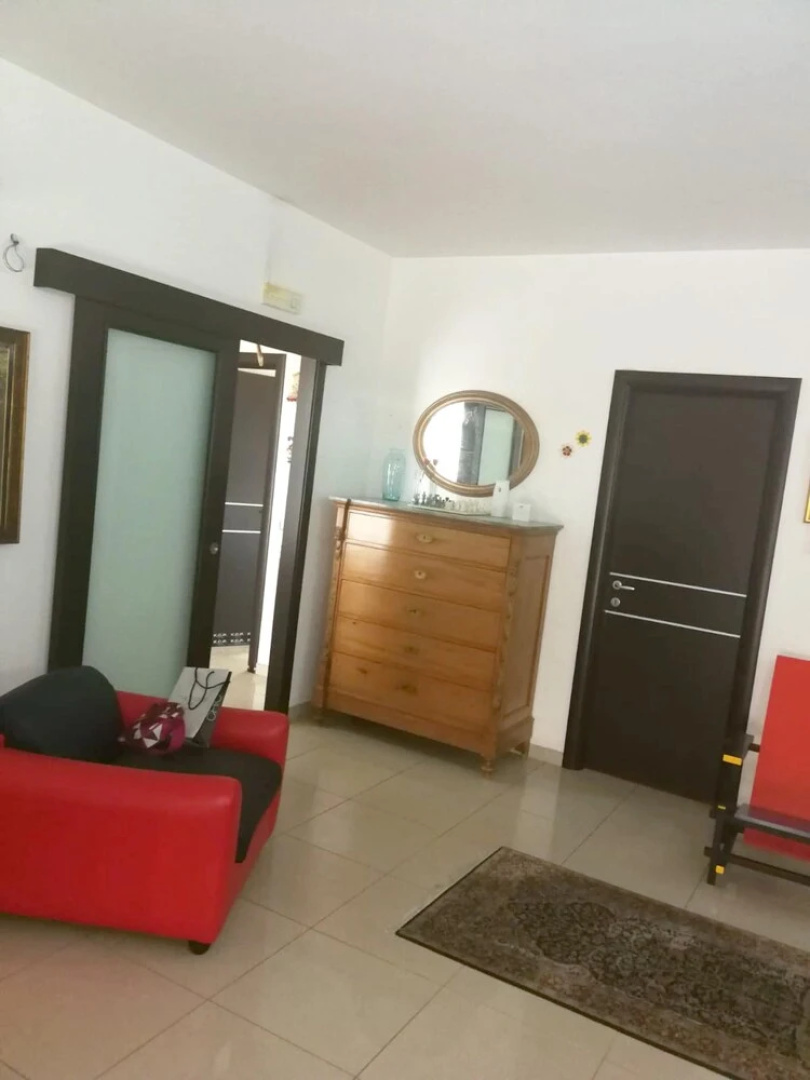 House with 3 bedrooms in Comiso with furnished garden and WiFi 10 km from the beach