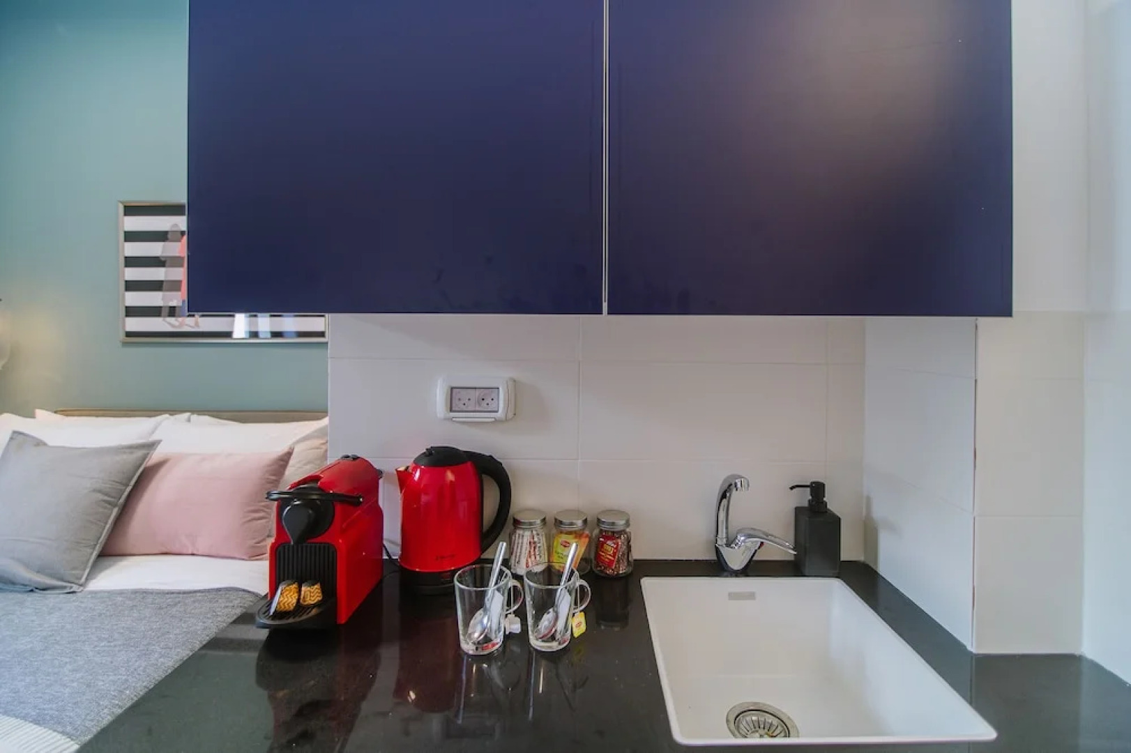 Monochrome Rothschild - Smart Hotel by Loginn Tel Aviv