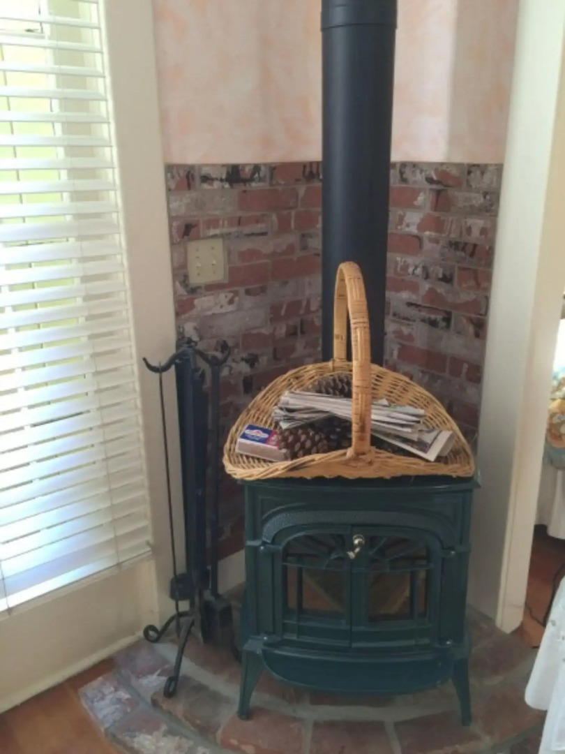 Secret Garden Inn and Cottages